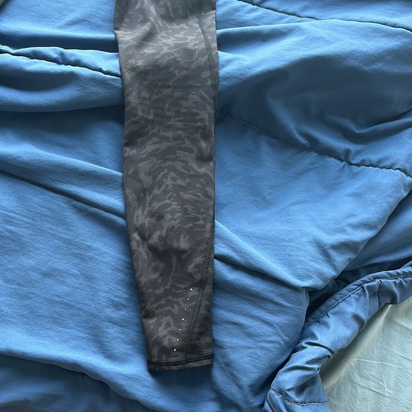 Athleta - Rainer printed tight - Picture 6 of 6